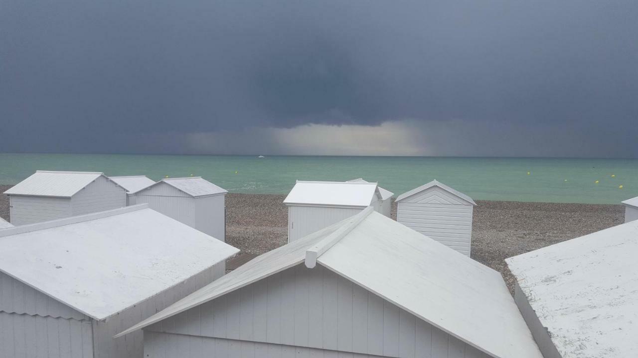 Gite De La Plage Mers-les-Bains Exteriör bild